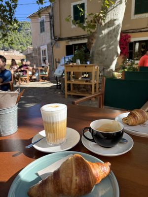   at Barbaflorida Cafè in Valldemossa