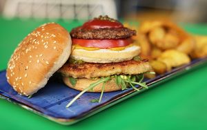 🍔 𝗦𝗨𝗥𝗙 𝗡' 𝗧𝗨𝗥𝗙 BURGER : No longer served at Athens Vegan Burgers in Athens