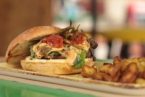 🍔 𝗦𝗔𝗡𝗧𝗢𝗥𝗜𝗡𝗜 BURGER at Athens Vegan Burgers in Athens