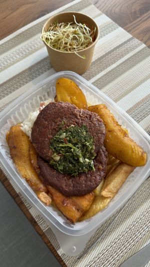 Filete a la chimichurri  at Loving Hut Lince in Lima