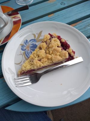 Streusel Kirschkuchen at Café Hygge37 in Malchow