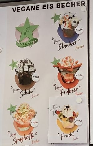 vegane Eisbecher Sorten  at Eis Rialto in Bisingen