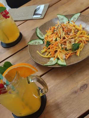 Mango Karotten Salat at Hanoi Oi in Calw