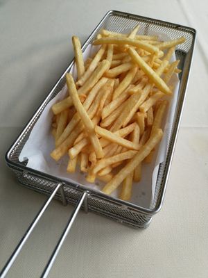 Patatine fritte at Ristorante Burro & Alici in Mondolfo