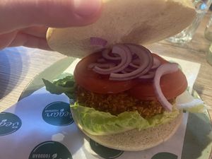 No-chicken burger   at Mr. Vegan Foodbar in Apeldoorn