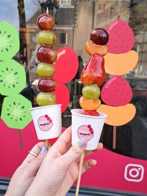 Grape and mixed fruit tanghulu at Bánh Mì Deli in Amsterdam