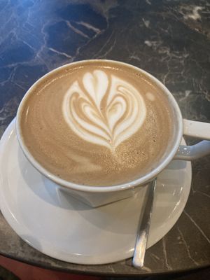 Vegan cappuccino in een heerlijk rustige omgeving   at Life of Yuna in Haarlem