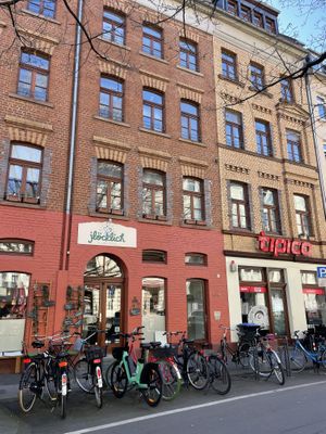 Infront   at Jlöcklich in Cologne