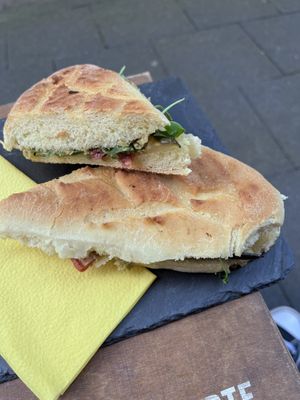   at Jlöcklich in Cologne