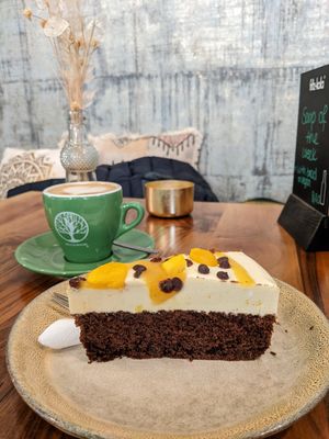 vegan cake with coffee at Wild&Wood in Wiesbaden