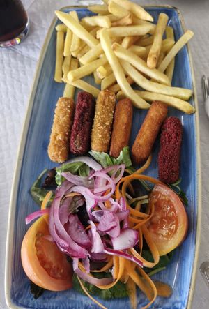 Vegetable sticks 😋 at El Pato in Menorca
