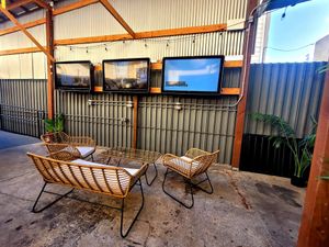  at Padrón in Oakland