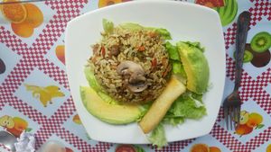 Almuerzo caserito at El Champinon in Pereira