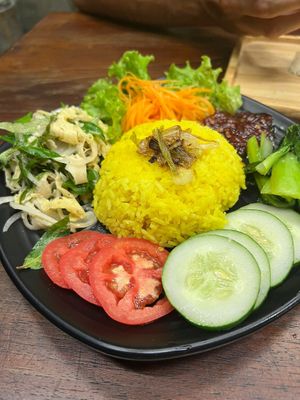 Awesome Rice with Chicken at Chickpea Eatery Thuan Chay in Hoi An