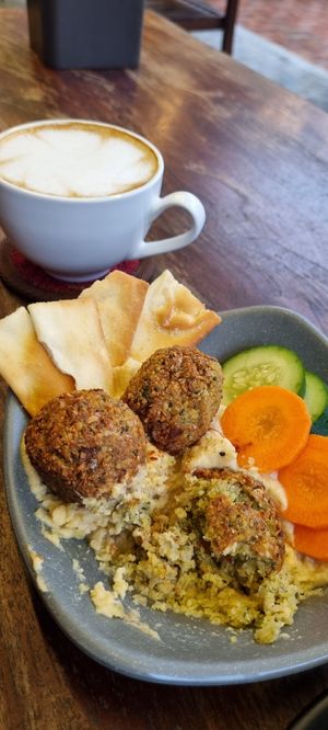 Mini Falafel plate #Veganuary at Chickpea Eatery Thuan Chay in Hoi An