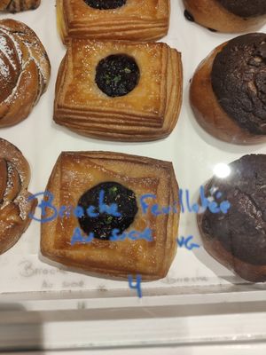 Brioche feuilletée aux fruits at Brioche Atelier in Gembloux