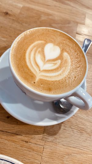 Latte   at Brioche Atelier in Gembloux