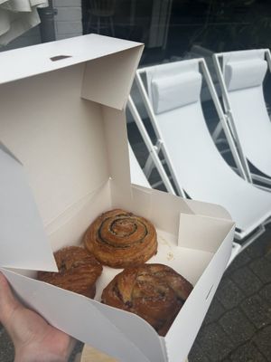 Danish with black sesame, Speculoos (Lotus) cruffin, pecan brioche  at Brioche Atelier in Gembloux
