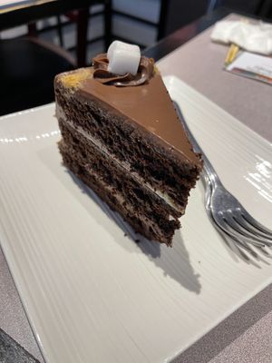 S’mores cake  at Tenon Vegetarian Cuisine in Markham