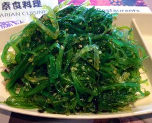 seaweed salad at Tenon Vegetarian Cuisine in Markham