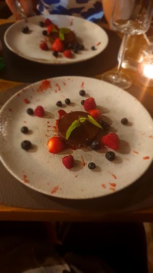  at Zinfandel Food & Wine bar in Split