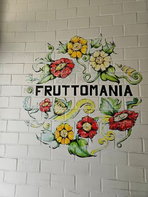 Wall art at FruttoMania in Sherman Oaks