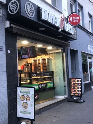 Außenbereich / outside  at Döner Land in Cologne