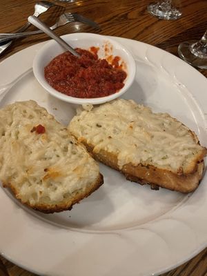 Cheesy bread. Sub’d vegan cheese. 🤤   at Marcello's Cucina Italiana in Sunriver