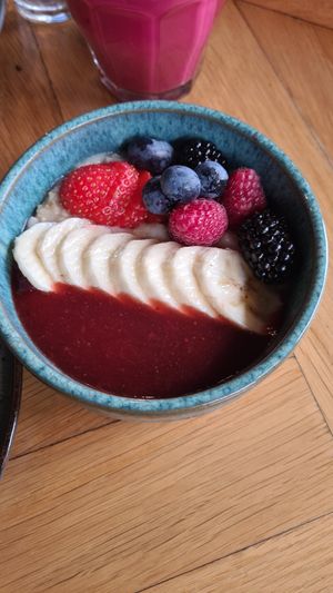 Oatmeal with fruits and Jam at Social Brew in Copenhagen