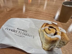 At Veganworld, Kerstbeurs, Hasselt at Zonder Ei Bakkerij in Ghent