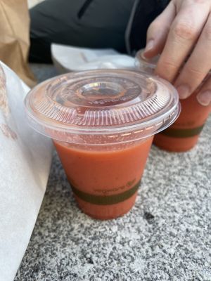 Fresh juicee  at Jenny & Carmie in Viana De Castelo