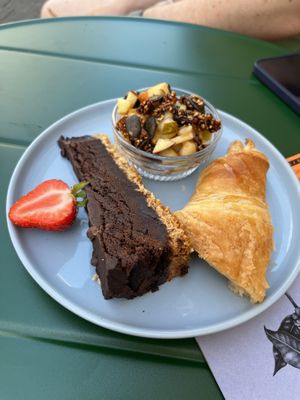 süßer Nachspeisenteller  at drei&zwanzig in Karlsruhe