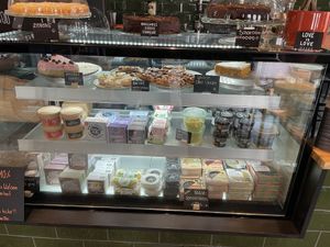 Kuchen Käse Theke  at drei&zwanzig in Karlsruhe