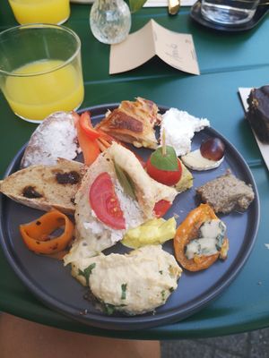 Auswahl herzhaft vom Brunch at drei&zwanzig in Karlsruhe