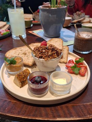 Frühstücksteller at drei&zwanzig in Karlsruhe