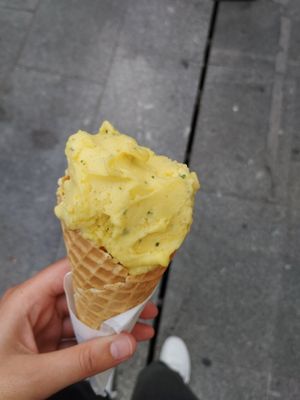  at DOPPO Gelataria in Coimbra