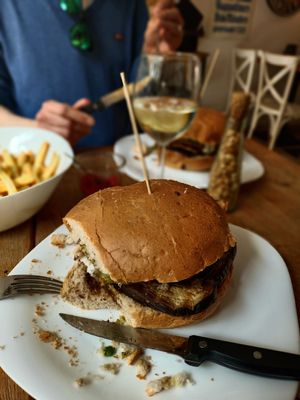 Burger at Ladelacesa in Grado