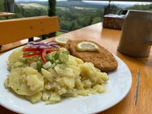Schnitzel mit Kartoffelsalat  at Senftenberger Felsenkeller in Buttenheim