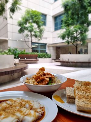 Nice environment at The Good Food Life in Central Singapore