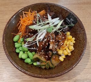 Vegan teriyaki domburi at Momotoko - Ainoa in Espoo
