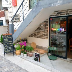  at Darc-en-Ciel in Seoul