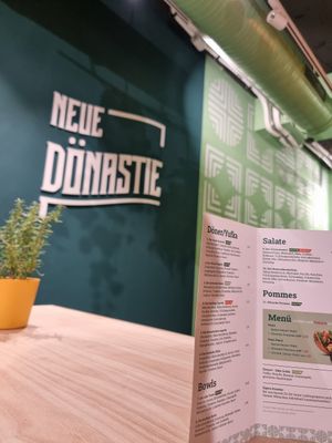 Menü at Neue Dönastie in Karlsruhe