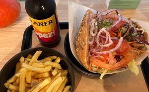   at Neue Dönastie in Karlsruhe