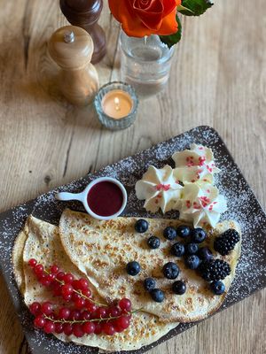Les crêpes du dimanche! at Tibetan Convention Tea House in Florennes