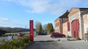 L'entrée at Tibetan Convention Tea House in Florennes
