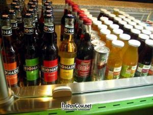 Cold drinks at Vegan Folie's in Paris