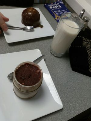 Tiramisu and chocolate bomb with soy milk at Vegan Folie's in Paris