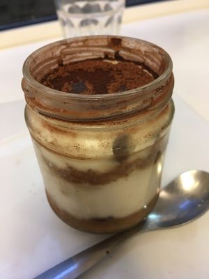 Tiramisu  at Vegan Folie's in Paris