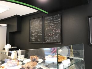 Meal deal at Vegan Folie's in Paris