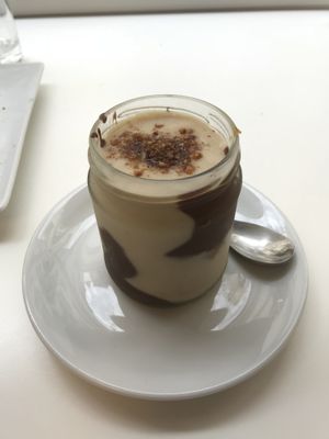 Chocolate hazelnut pudding pot at Vegan Folie's in Paris